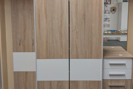 PXL 20260126 144352311